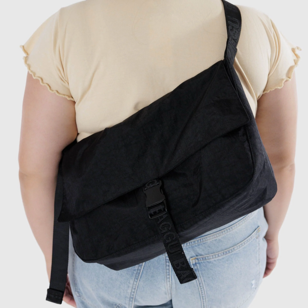 Baggu Nylon Messenger Bag in Black on girl