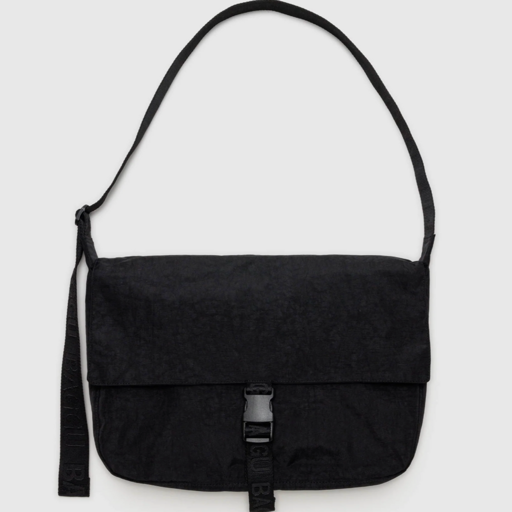 Baggu Nylon Messenger Bag in Black 